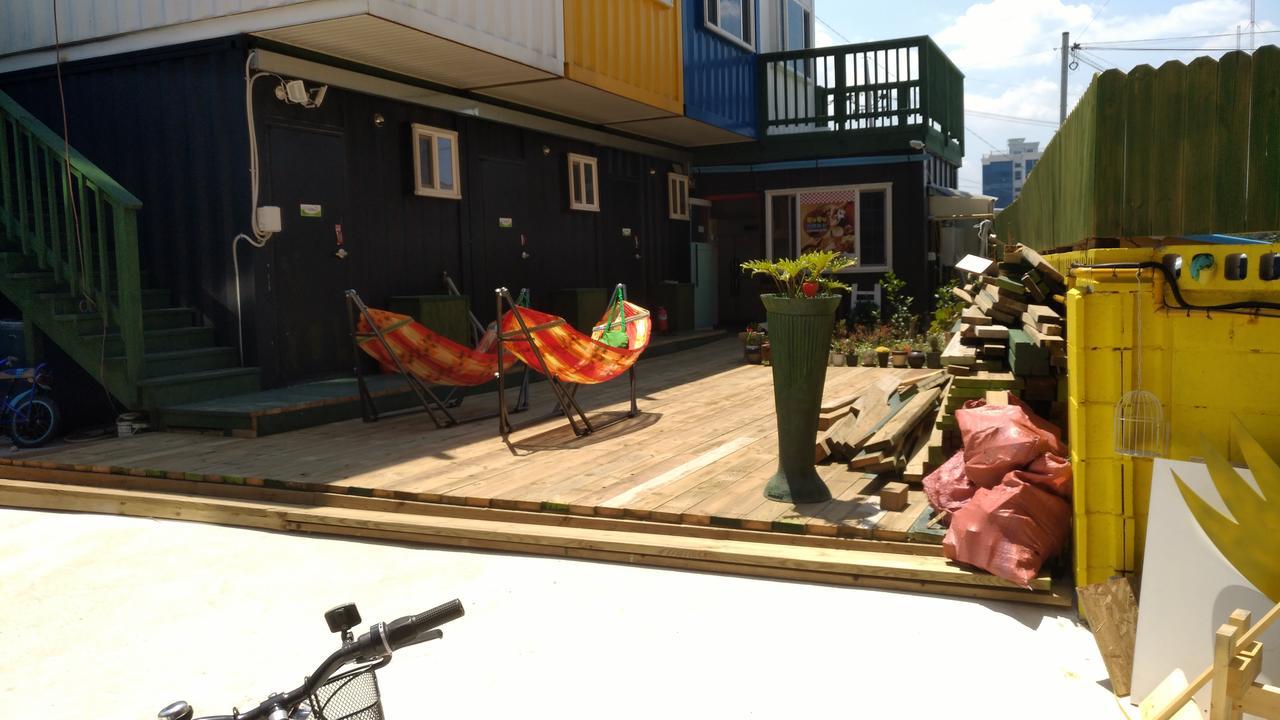 Ocean Capsule Guesthouse 江陵市 エクステリア 写真